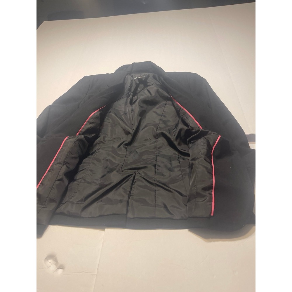 blazer - Picture 4 of 7